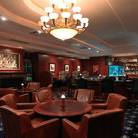 Chateau Louis Hotel & Conference Centre Edmonton Ngoại thất bức ảnh
