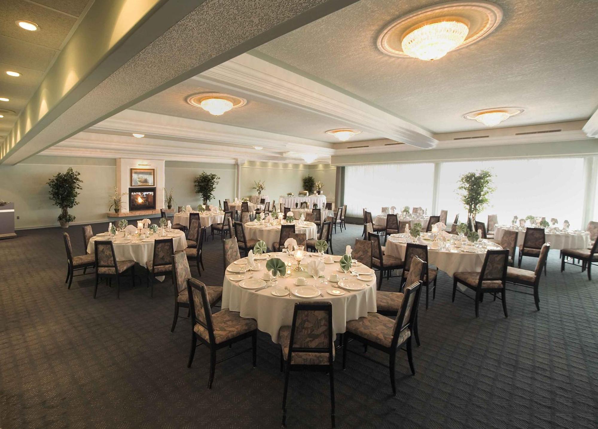 Chateau Louis Hotel & Conference Centre Edmonton Ngoại thất bức ảnh