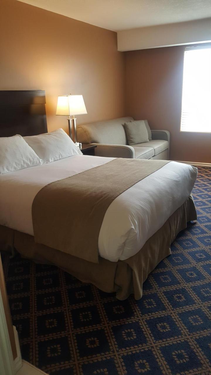 Chateau Louis Hotel & Conference Centre Edmonton Ngoại thất bức ảnh