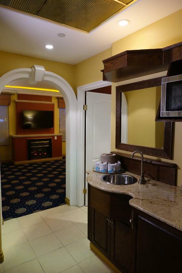 Chateau Louis Hotel & Conference Centre Edmonton Ngoại thất bức ảnh
