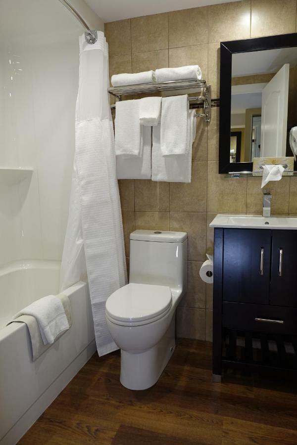 Chateau Louis Hotel & Conference Centre Edmonton Ngoại thất bức ảnh